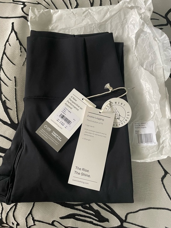 Vuori Pants - Vuori Black Evolve Legging - Women's
